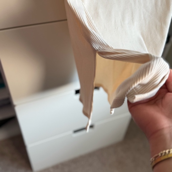 NWT Ingrid and Isabel Cream Long Sleeve Ribbed Top and Large Skirt Pregnancy Set - Picture 3 of 6